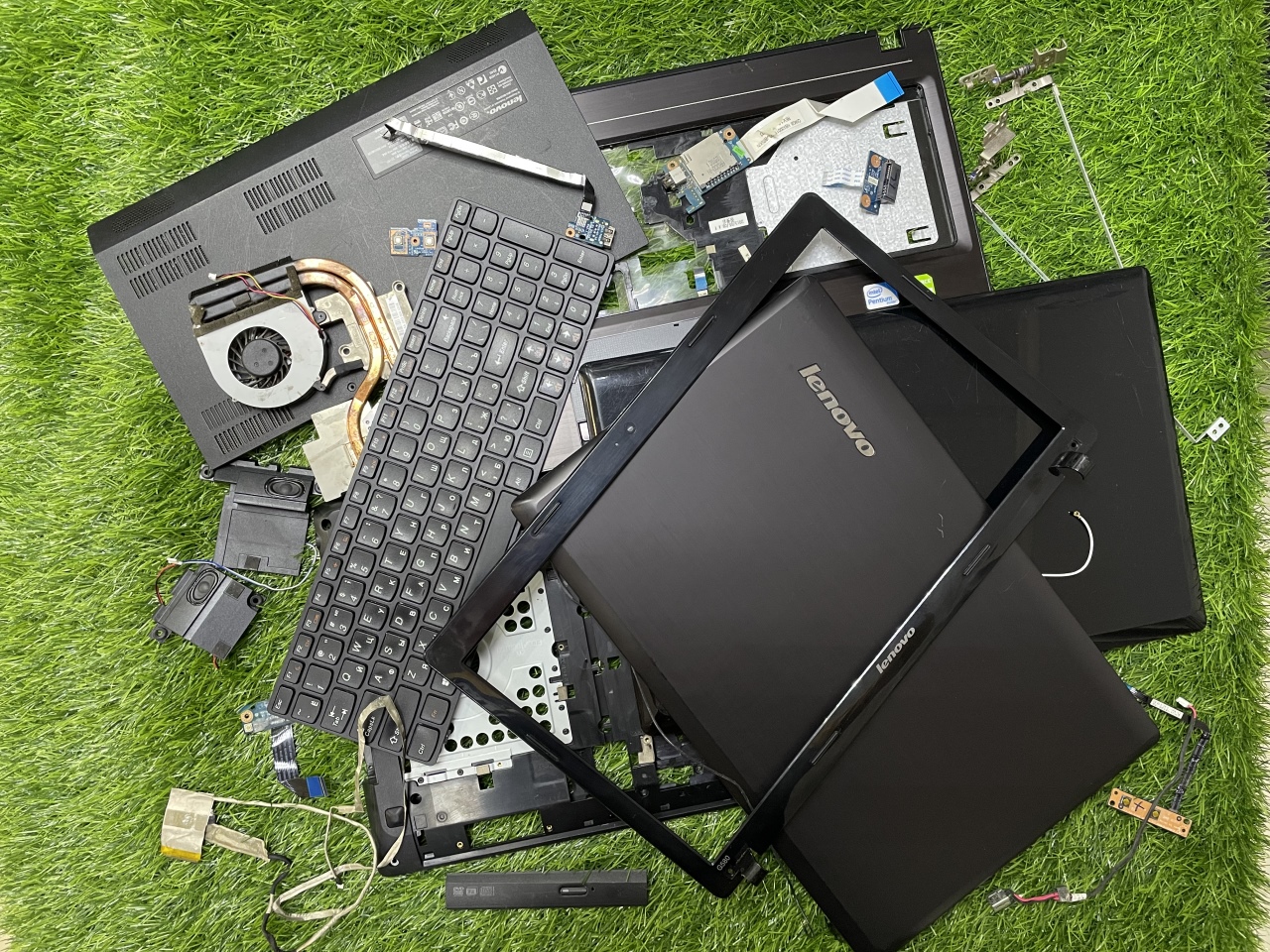 Lenovo G580 в разборе Lenovo G580 в разборе